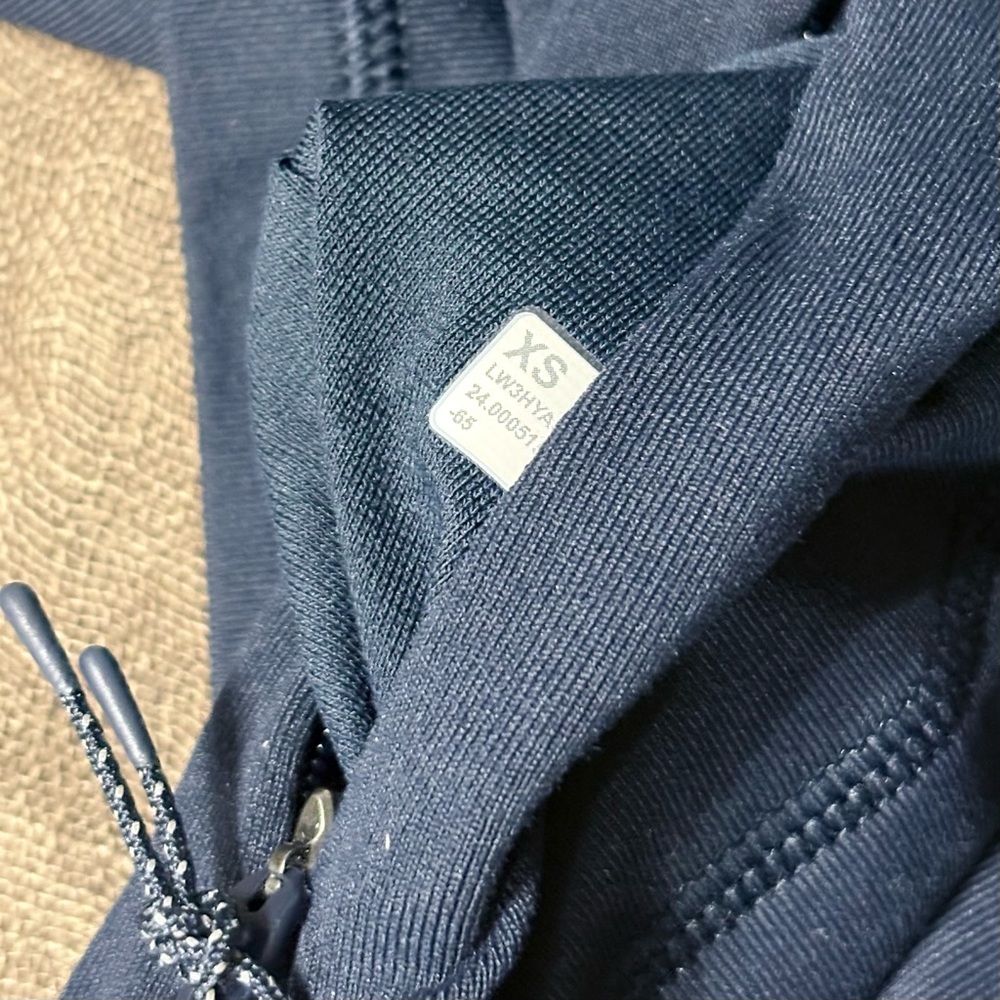 Lululemon Rulu Cropped Half Zip (XS) - Picture 3 of 3
